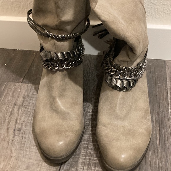 BKE Jeselyn Riding Boot - Picture 3 of 4